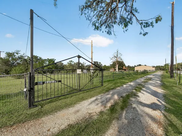 13450 WHEELER RD, Atascosa, TX 78002