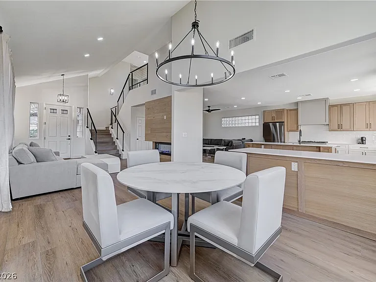 1317 Fox Acres Dr — Photo 35