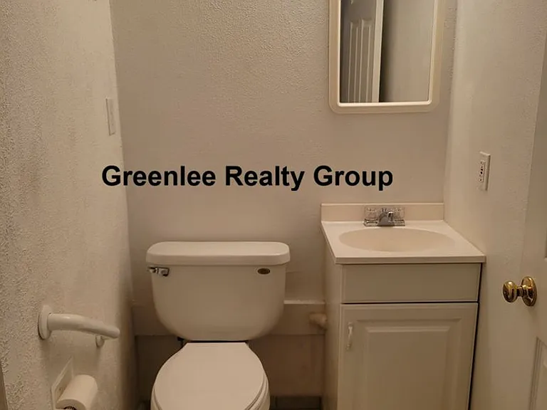 6141 Chesham Dr #8 — Photo 17