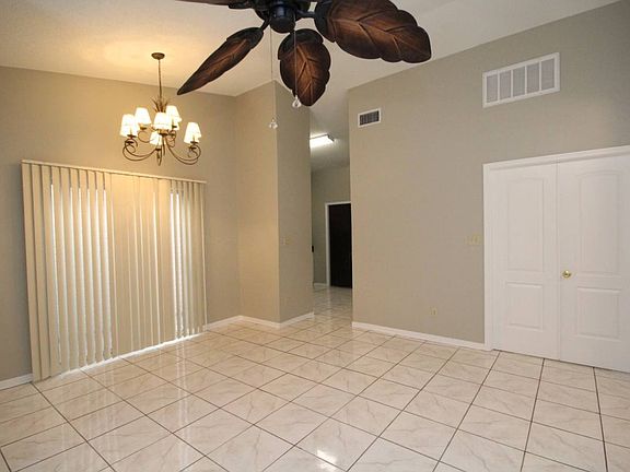 5th image of 6333 Langley Pl