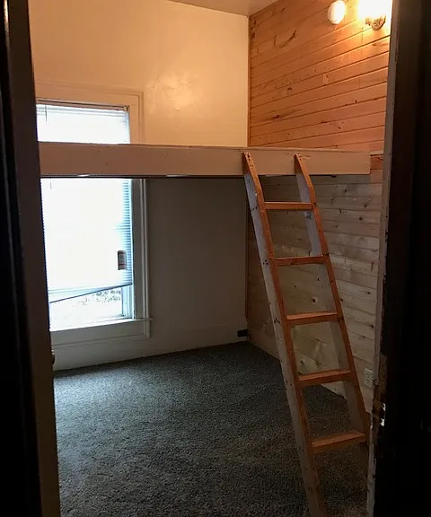 223 Broadway St — Photo 27