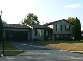 831 Deephollow Ct, Columbus, OH 43228