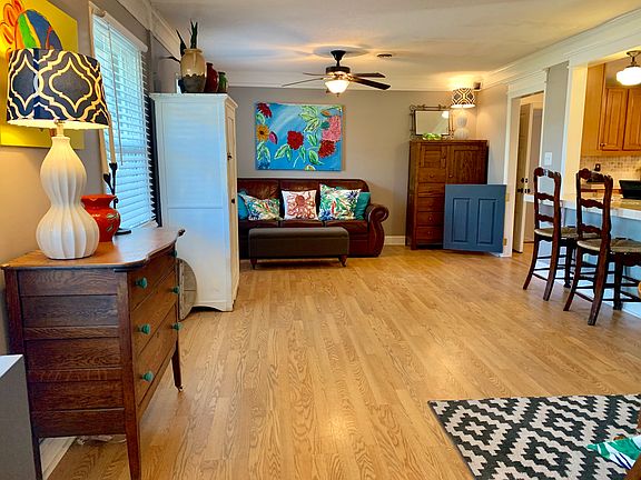 Huge 13x24 Livng Area