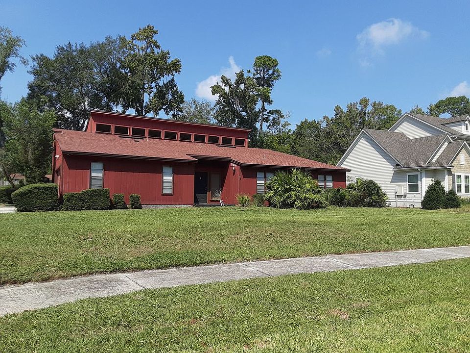1st image of 2770 Admirals Walk Dr W