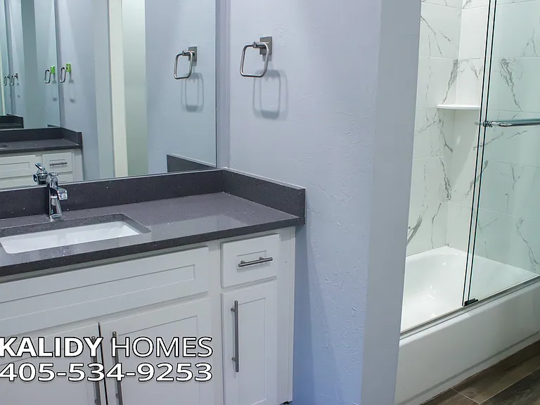 521 Remington Ave — Photo 14