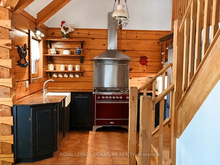 23 Crown Ct — Photo 6