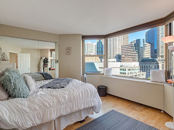 2nd image of 535 N Michigan Ave APT 1115