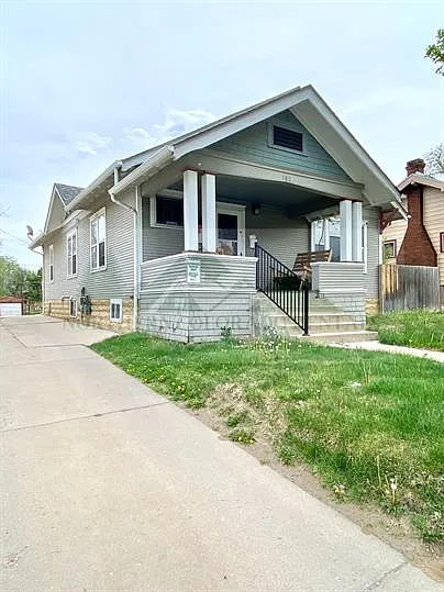 Building Photo - 1806 8th Ave #B