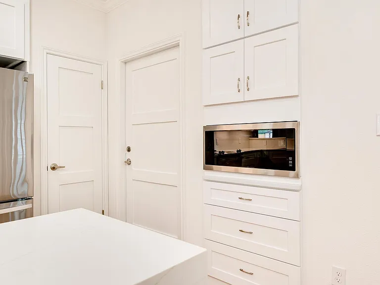 4601 Eilers Ave — Photo 9