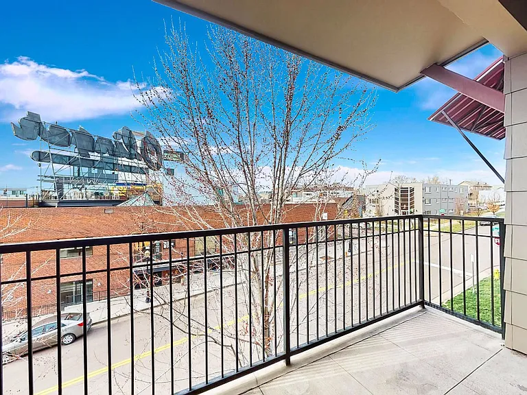 2033 W 30th Ave #C — Photo 10