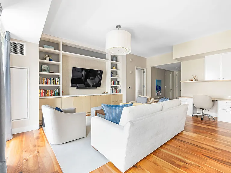 300 Pier 4 Blvd #7A — Photo 6