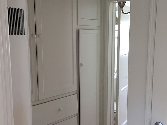 5th image of 1624 Adams Ave #1646