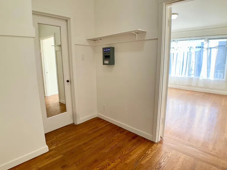 2760 Sutter St #304 — Photo 18