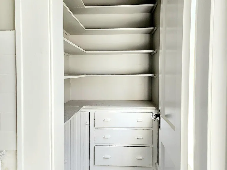 430 Midland St #430 — Photo 3