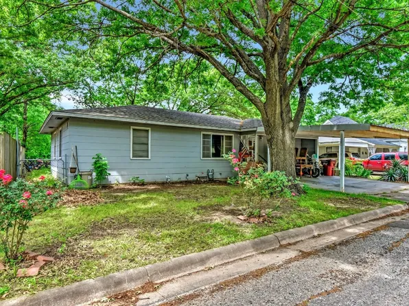 1519 Oriental St, Bonham, TX 75418