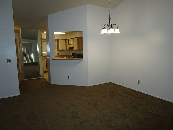 3rd image of 117 White Fawn Dr