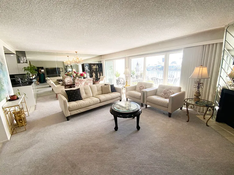 6 Antigua Ct — Photo 9