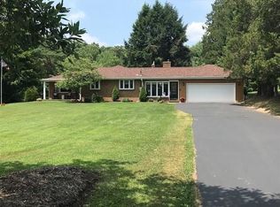123 Oak Ridge Dr, Butler, PA 16002
