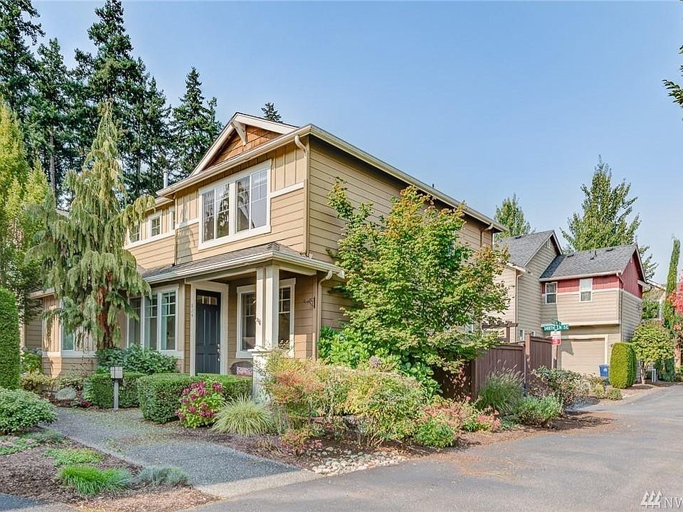1st image of 824 148th Ln SE