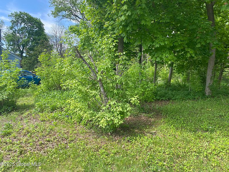 4th image of 36 Terra Cotta Avenue