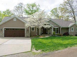 7260 Covered Bridge Dr, Waterloo, IL 62298