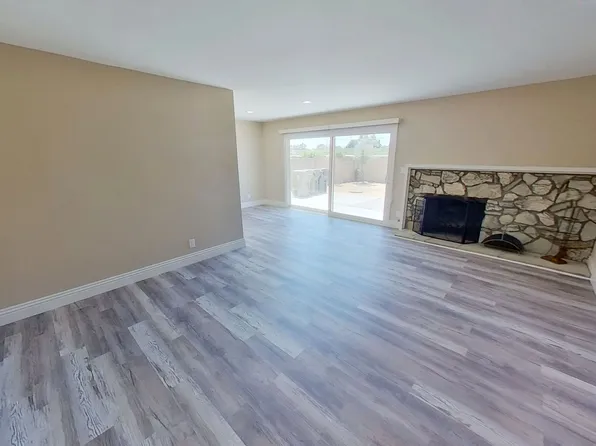 185 Harvard Ln, Seal Beach, CA 90740