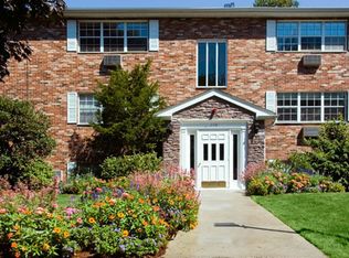 130B Edgemere Rd #A5, West Roxbury, MA 02132