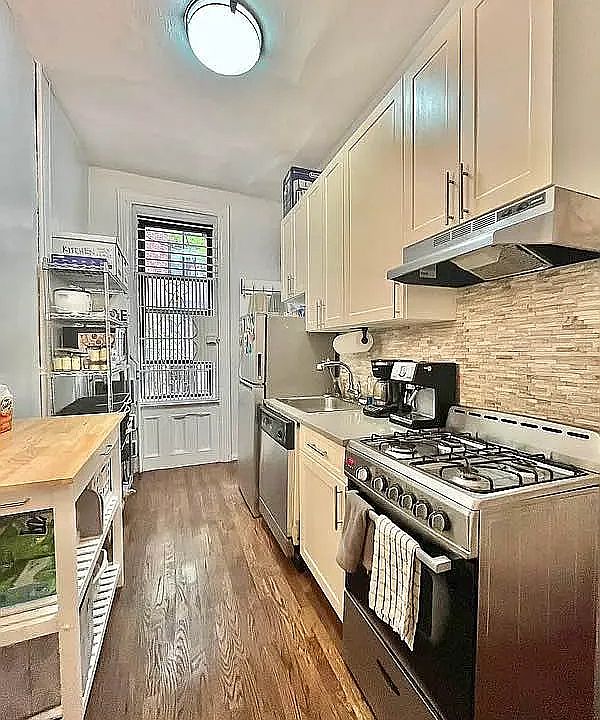 1st image of 433 E 80th St APT 5
