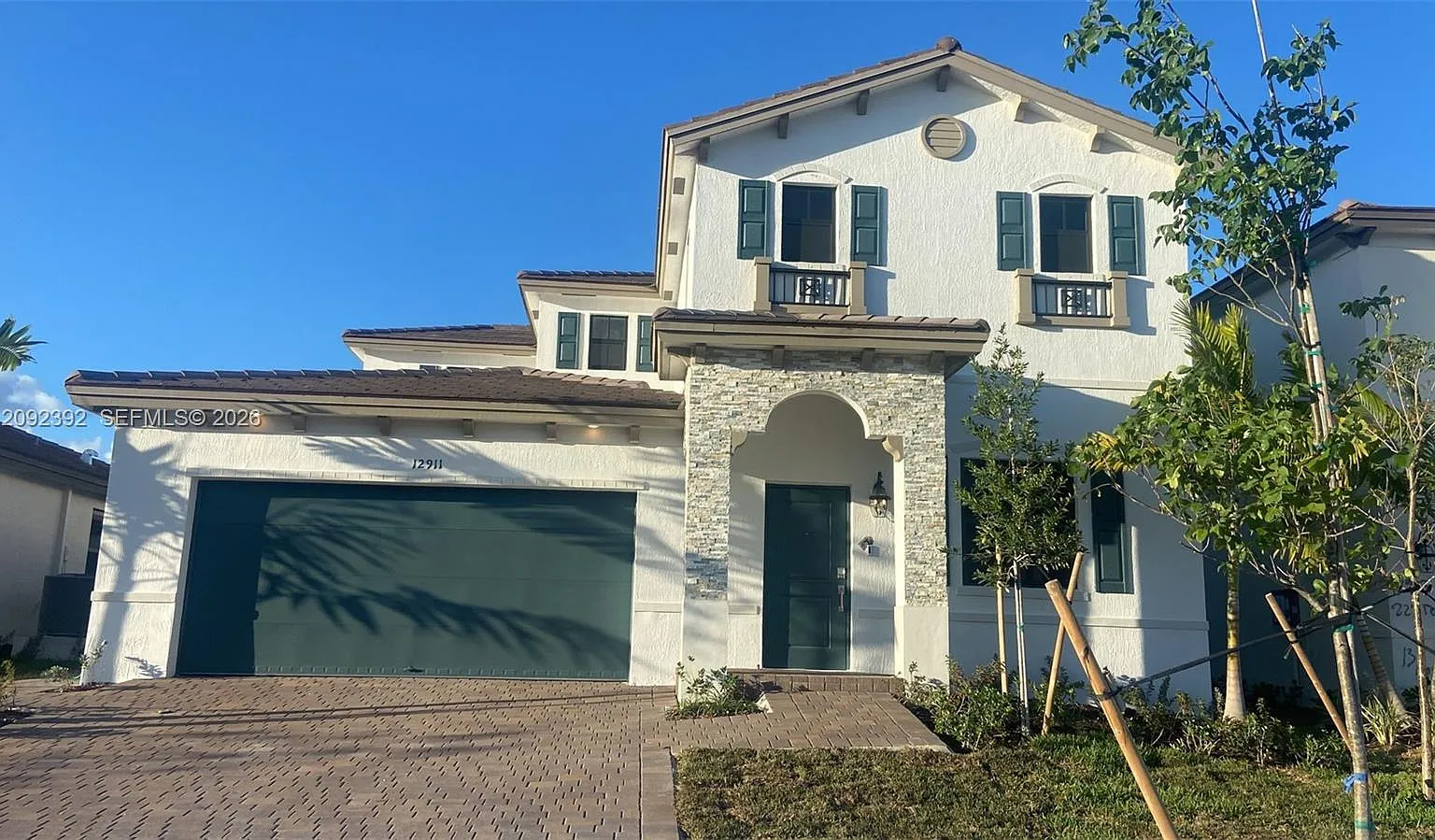 4 bed, 3.5 bath, 3139 sqft, $4,900 — Photo 1