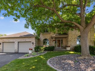 9160 Chesshire Ln N, Maple Grove, MN 55369