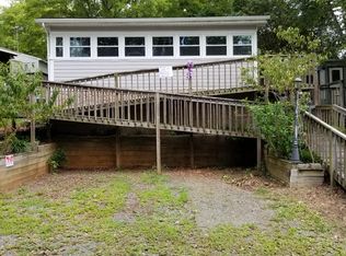 34 Club House Dr, New London, NC 28127