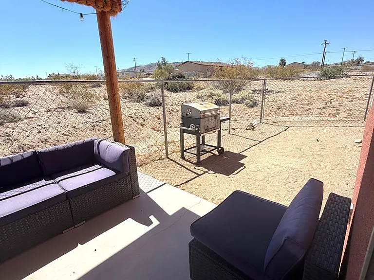 7425 Kellogg Ave — Photo 20