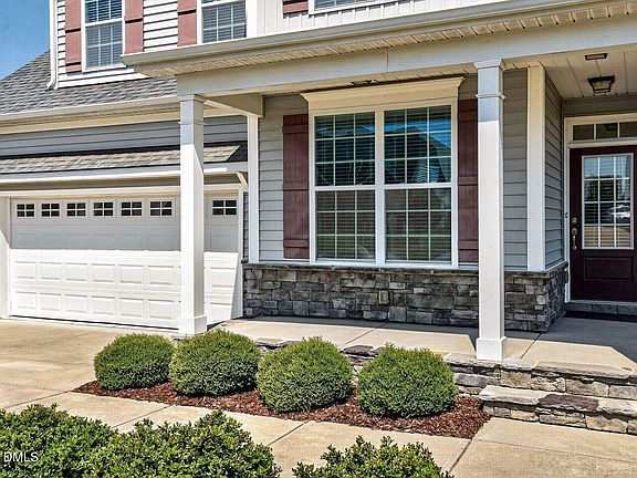 3rd image of 62 Cardona Ct