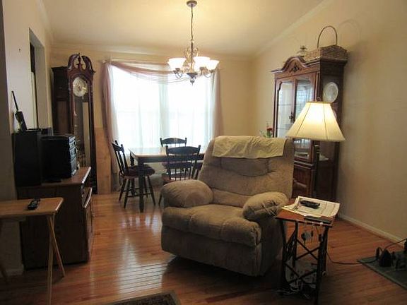 3rd image of 437 Elzie Hill Dr