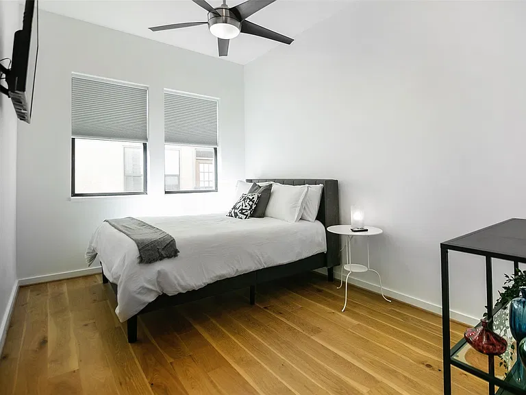 511 Memorial Heights Dr — Photo 31
