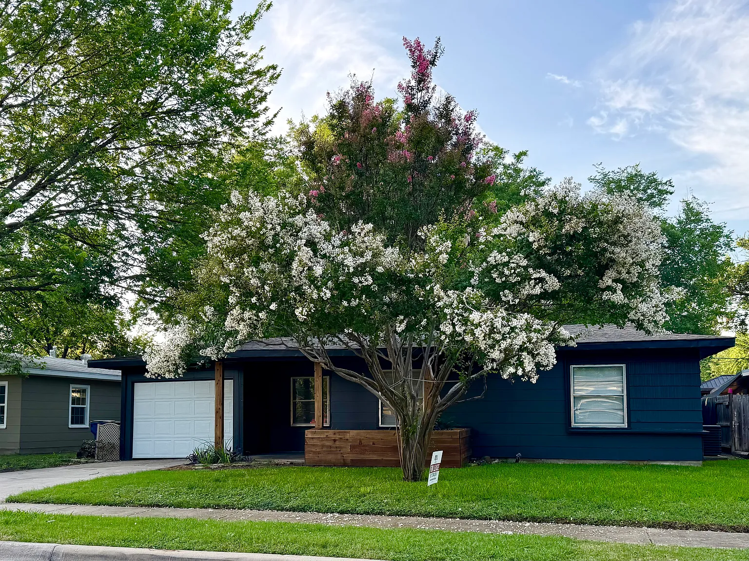 3 bed, 1012 sqft, $1,650 — Photo 1