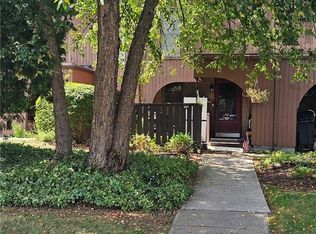 285 Cedar Ct, Baldwinsville, NY 13027