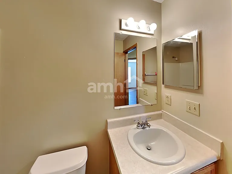 3969 Eastrise Dr — Photo 12