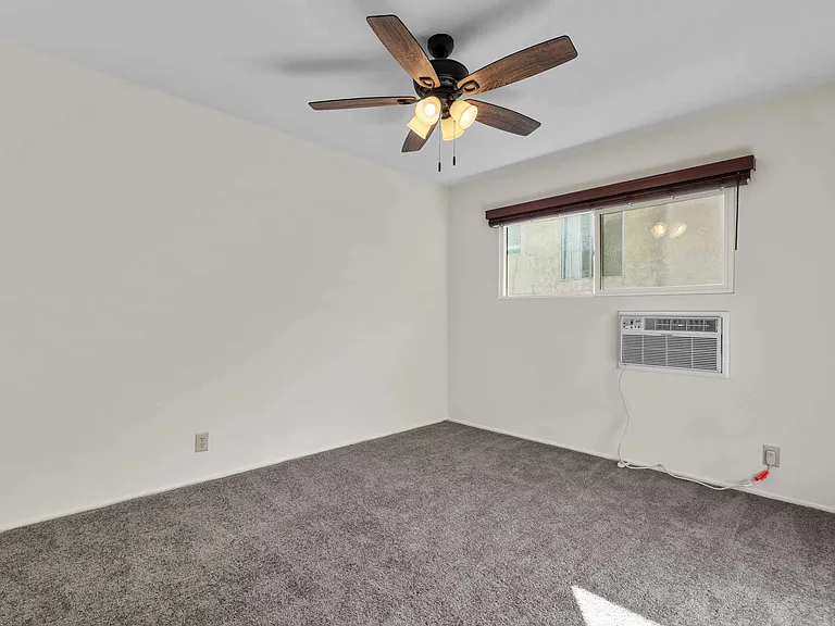 4460 Ensign Ave. — Photo 11
