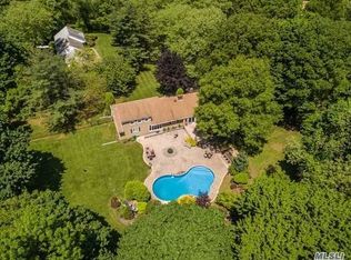 106A Greenlawn Rd, Huntington, NY 11743