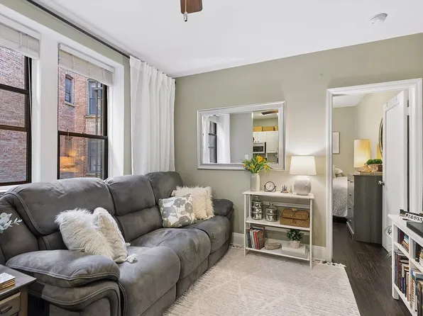 21 Butler Pl APT 2D, Brooklyn, NY 11238