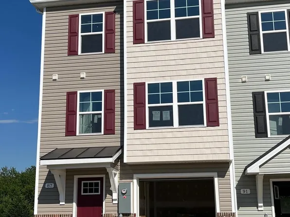 87 Olga Dr, Martinsburg, WV 25403