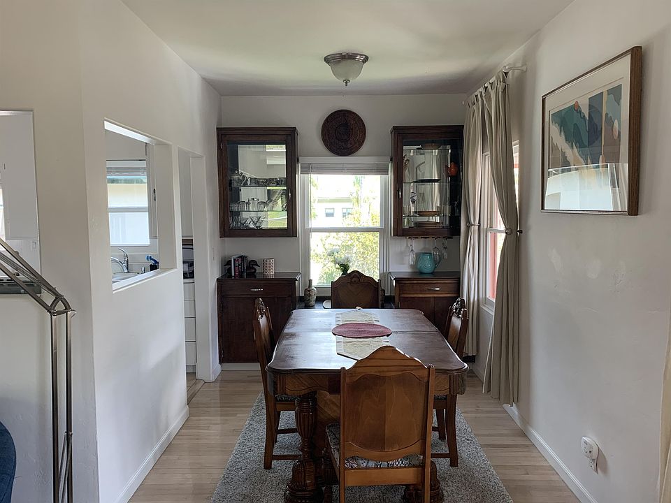 712 Cedar Apt 17 Dining Room