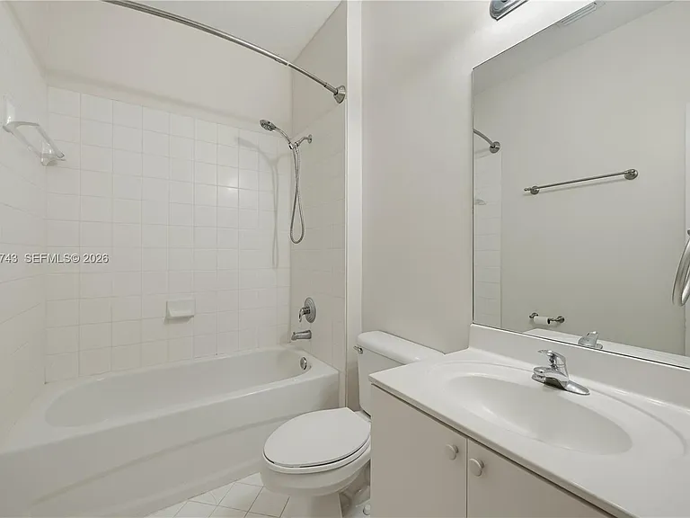3393 NE 11th Dr — Photo 25