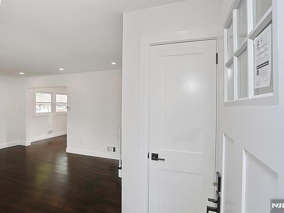 4th image of 73 Rucereto Avenue