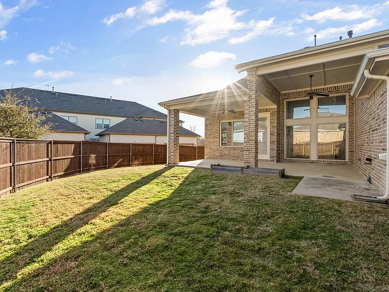 2812 Orchid St — Photo 59