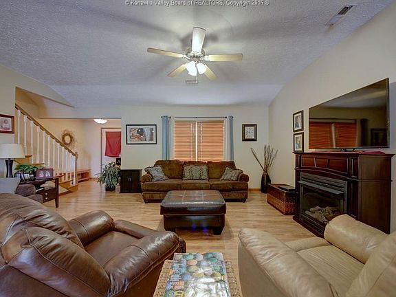 4th image of 38 Trout Creek Cir