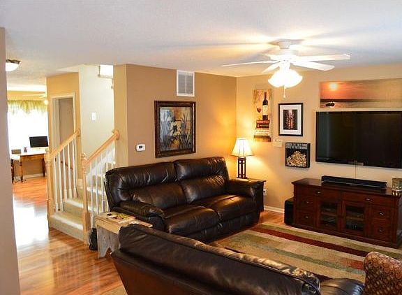 5th image of 9389 Fairview Dr