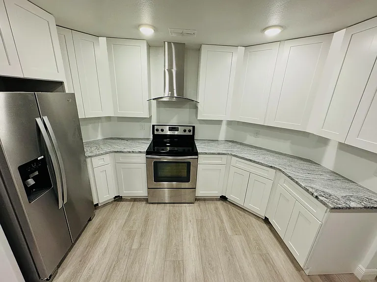 6553 Hidden Beach Cir — Photo 3