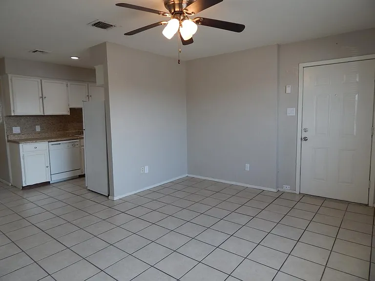 921 Quetzal St #1 — Photo 10